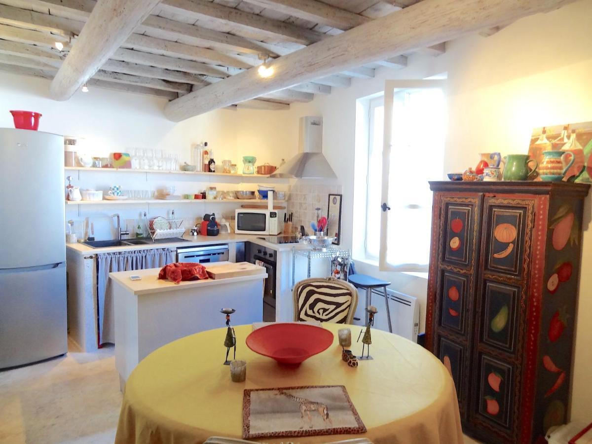 Chez Vous Apartamento Uzès Exterior foto
