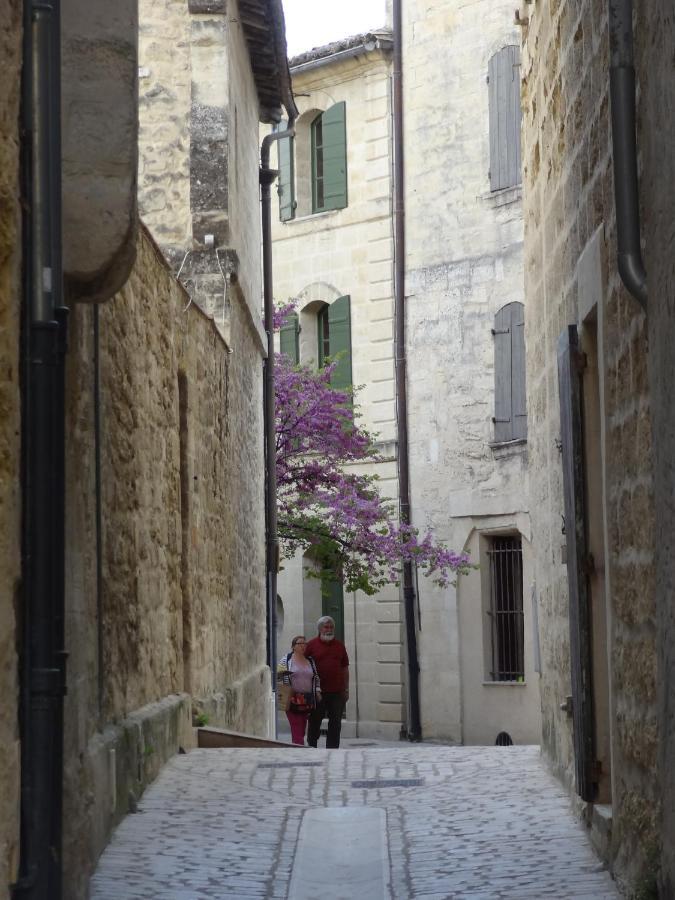 Chez Vous Apartamento Uzès Exterior foto